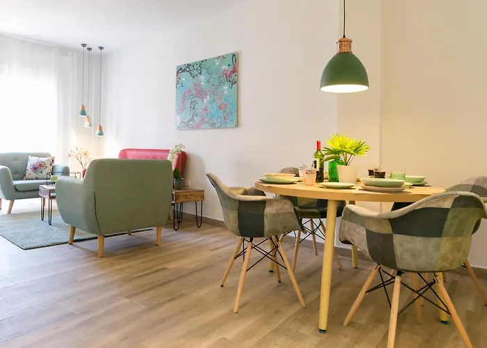 Montano II & Old Town By Ele Apartments